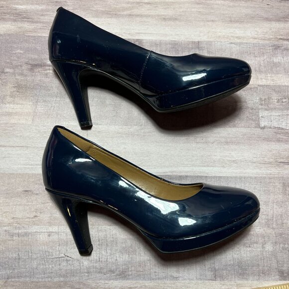 Clarks Womens Navy Patent Leather Cushion Heel Pumps Size 7M - Picture 8 of 13